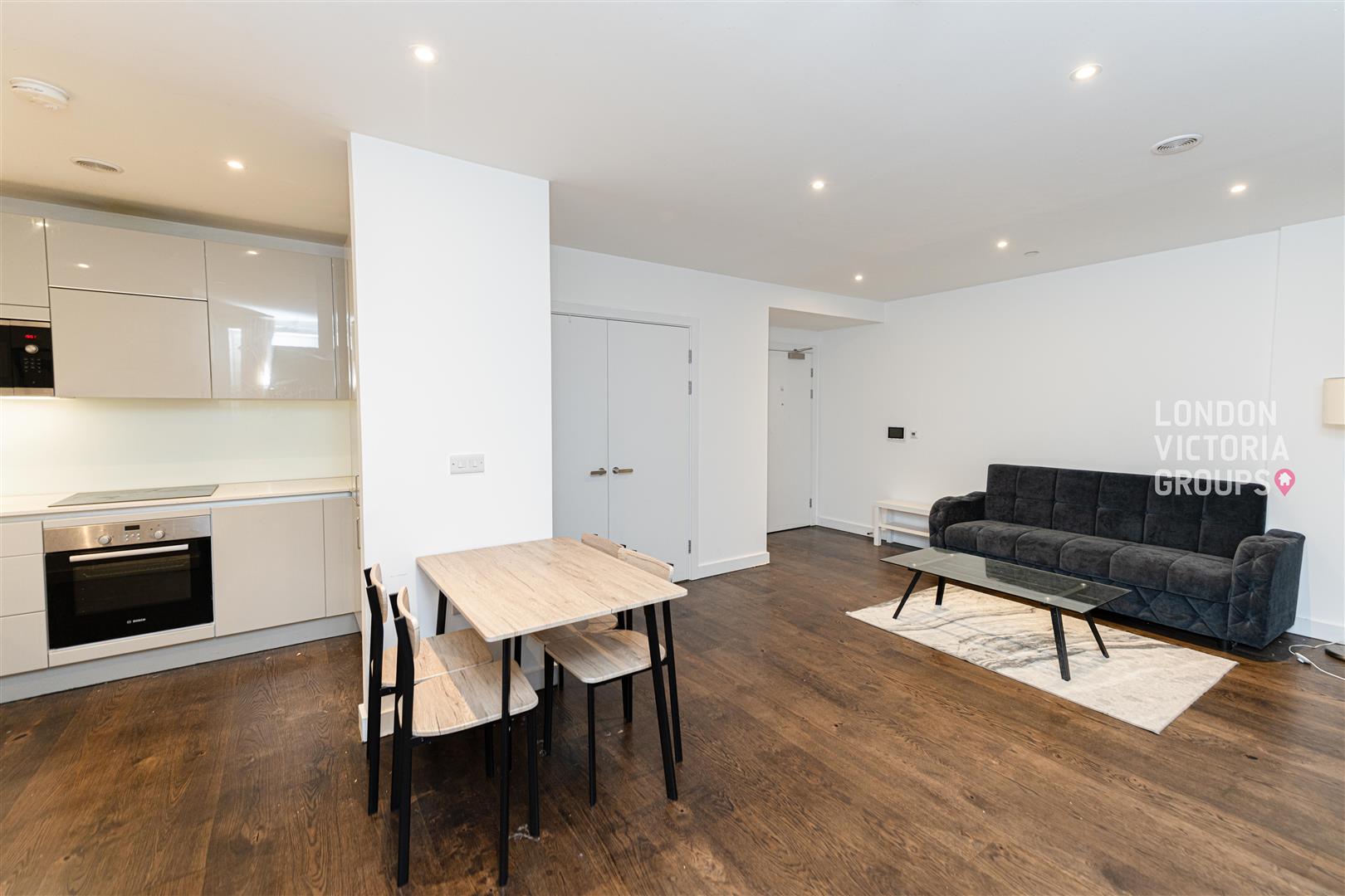 2 bed property in Tarling House, 3 Walworth Square, LONDON